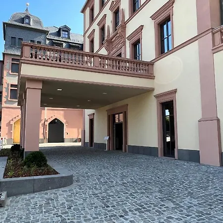 Deinhard's Отель Бернкастель-Кюс