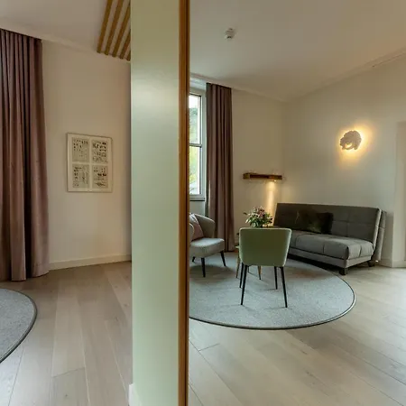 Deinhard's Отель *