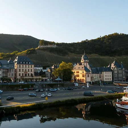 Deinhard's * Bernkastel-Kues