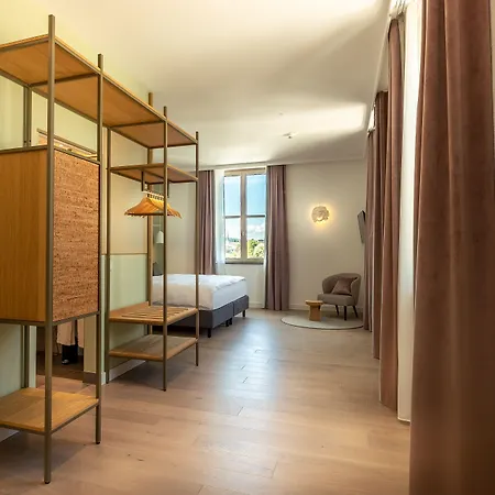 Deinhard's Отель Бернкастель-Кюс